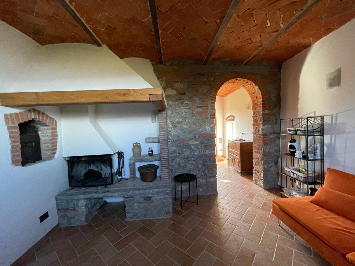 Affittacamere Il Vecchio Mandorlo Quarrata Bagian luar foto